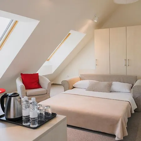 Art Hotel 3*