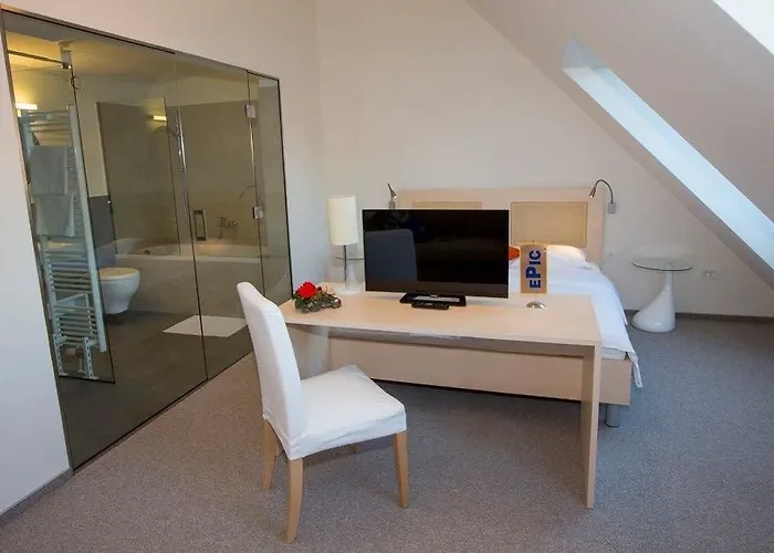 艺术酒店 3* 卢布尔雅那